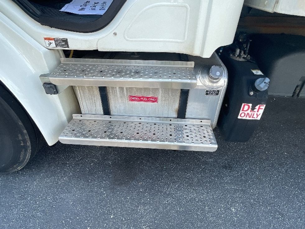 Medium Duty Box Truck-Light and Medium Duty Trucks-Freightliner-2021-M2-Spartanburg-SC-195,229\n\t\tmiles-$ 50,500 - Image 31