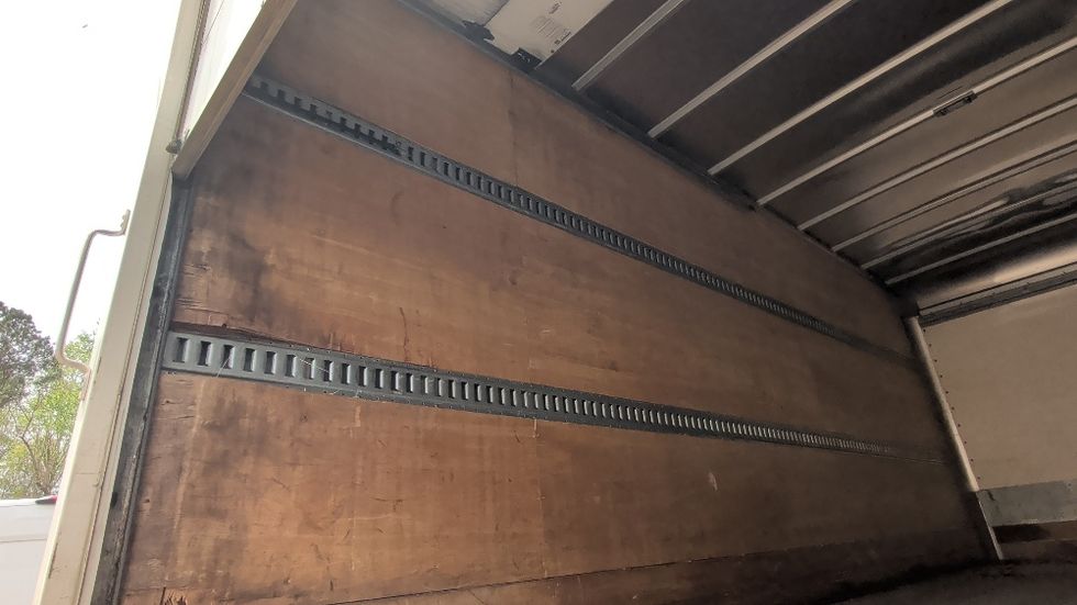 Medium Duty Box Truck-Light and Medium Duty Trucks-Freightliner-2021-M2-Spartanburg-SC-225,012\n\t\tmiles-$ 43,500 - Image 10