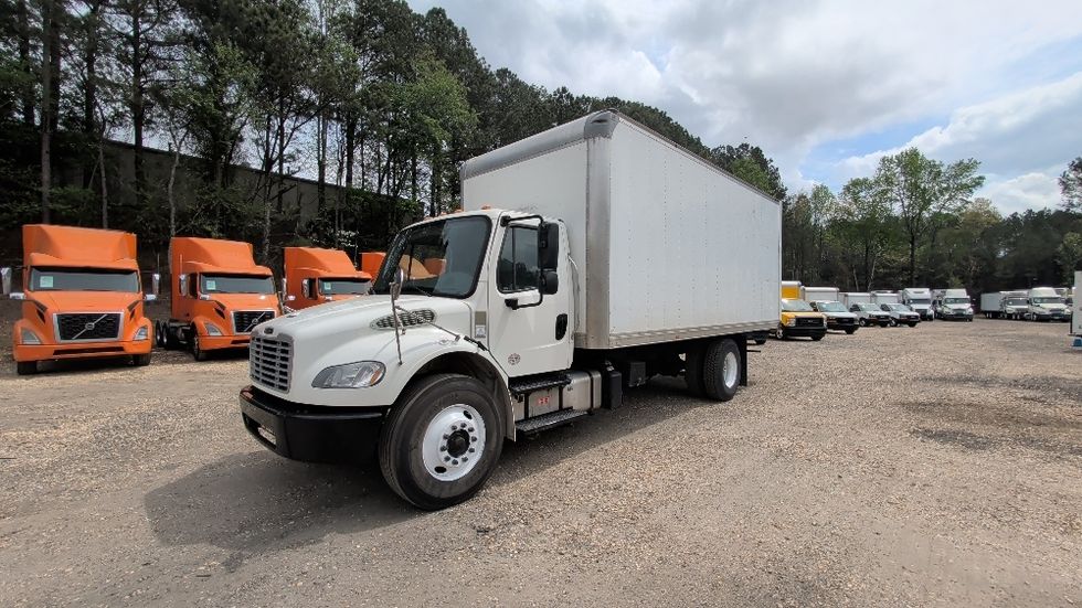 Medium Duty Box Truck-Light and Medium Duty Trucks-Freightliner-2021-M2-Spartanburg-SC-225,012\n\t\tmiles-$ 43,500 - Image 3