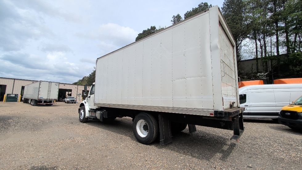 Medium Duty Box Truck-Light and Medium Duty Trucks-Freightliner-2021-M2-Spartanburg-SC-225,012\n\t\tmiles-$ 43,500 - Image 6