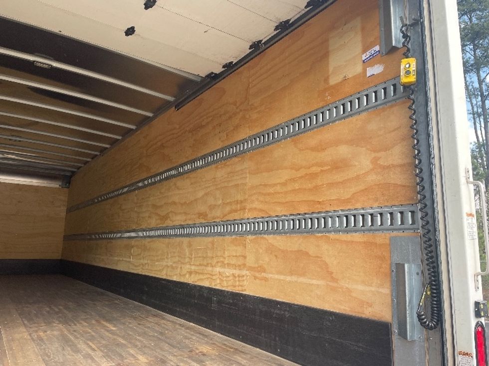 Medium Duty Box Truck-Light and Medium Duty Trucks-Freightliner-2021-M2-Spartanburg-SC-255,370\n\t\tmiles-$ 42,250 - Image 12