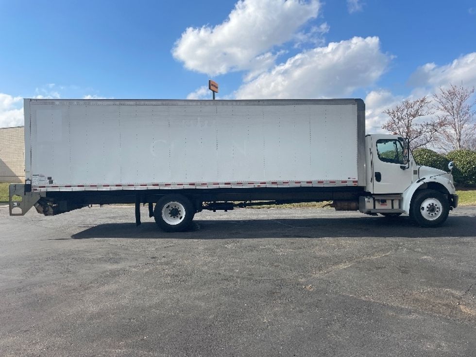 Medium Duty Box Truck-Light and Medium Duty Trucks-Freightliner-2021-M2-Spartanburg-SC-255,370\n\t\tmiles-$ 42,250 - Image 15