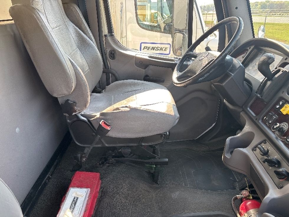 Medium Duty Box Truck-Light and Medium Duty Trucks-Freightliner-2021-M2-Spartanburg-SC-261,296\n\t\tmiles-$ 47,500 - Image 22