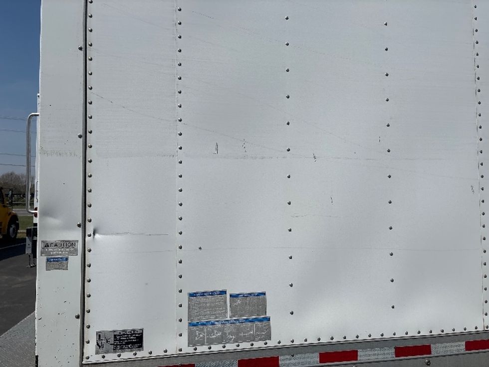 Medium Duty Box Truck-Light and Medium Duty Trucks-Freightliner-2021-M2-Spartanburg-SC-261,296\n\t\tmiles-$ 47,500 - Image 27