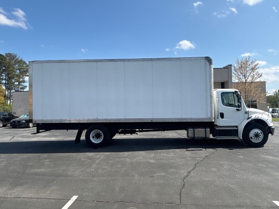 Medium Duty Box Truck-Light and Medium Duty Trucks-Freightliner-2021-M2-Spartanburg-SC-264,324\n\t\tmiles-$ 39,750 - Image 15