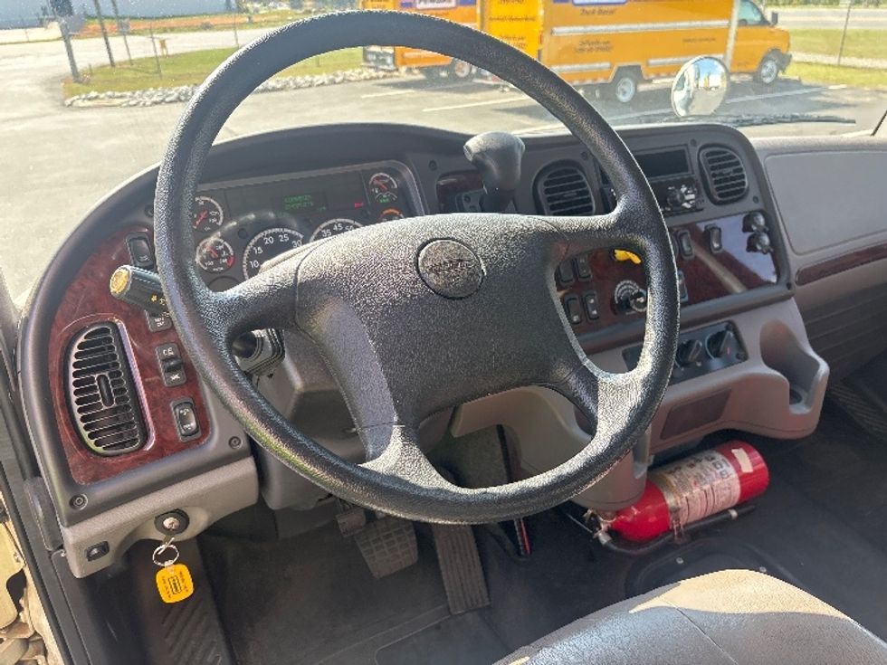 Medium Duty Box Truck-Light and Medium Duty Trucks-Freightliner-2021-M2-Spartanburg-SC-264,324\n\t\tmiles-$ 39,750 - Image 17