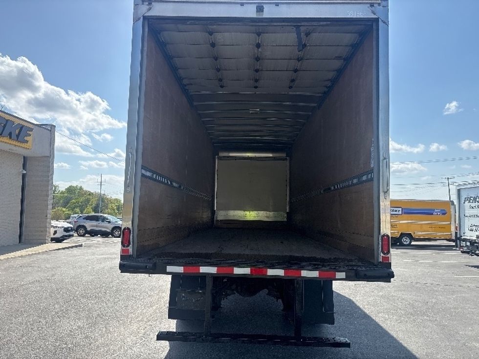 Medium Duty Box Truck-Light and Medium Duty Trucks-Freightliner-2021-M2-Spartanburg-SC-264,324\n\t\tmiles-$ 39,750 - Image 9