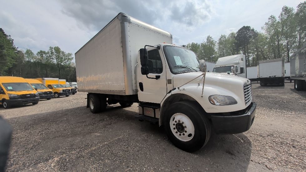 Medium Duty Box Truck-Light and Medium Duty Trucks-Freightliner-2021-M2-Spartanburg-SC-284,018\n\t\tmiles-$ 31,000 - Image 1