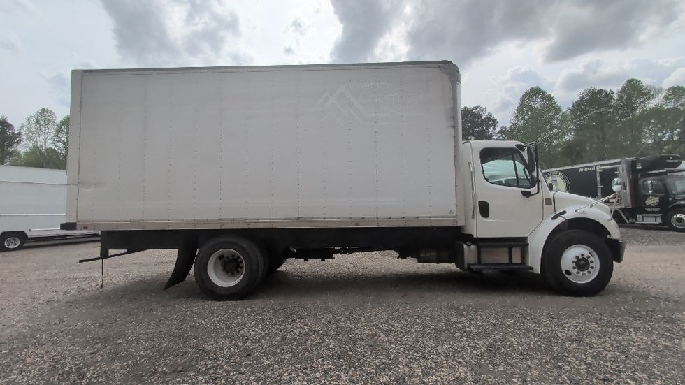 Medium Duty Box Truck-Light and Medium Duty Trucks-Freightliner-2021-M2-Spartanburg-SC-284,018\n\t\tmiles-$ 31,000 - Image 14
