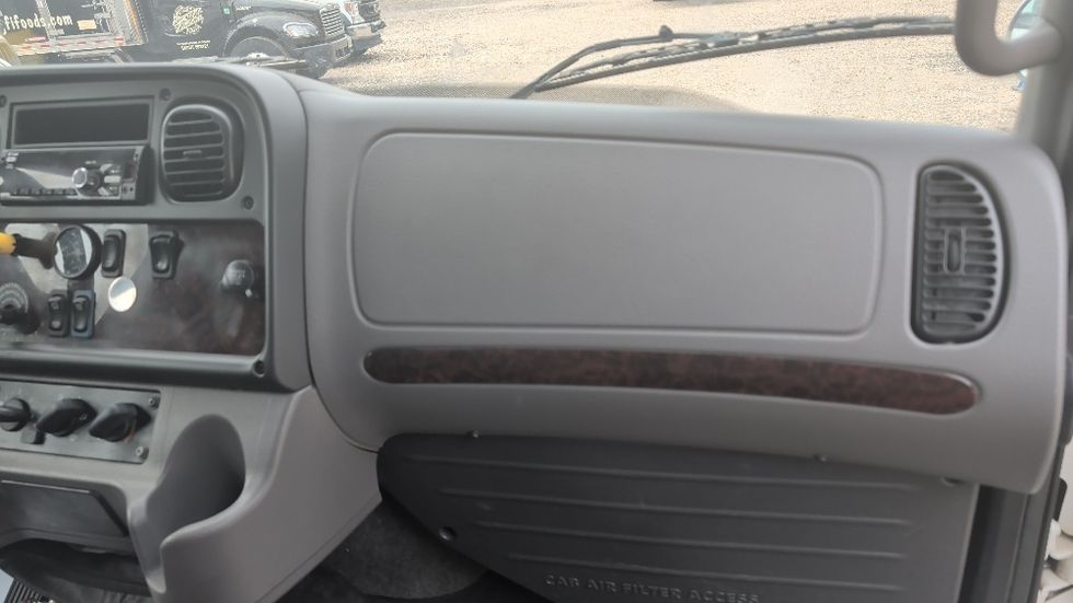 Medium Duty Box Truck-Light and Medium Duty Trucks-Freightliner-2021-M2-Spartanburg-SC-284,018\n\t\tmiles-$ 31,000 - Image 20