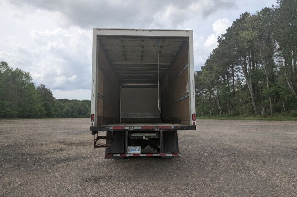 Medium Duty Box Truck-Light and Medium Duty Trucks-Freightliner-2021-M2-Spartanburg-SC-284,018\n\t\tmiles-$ 31,000 - Image 8