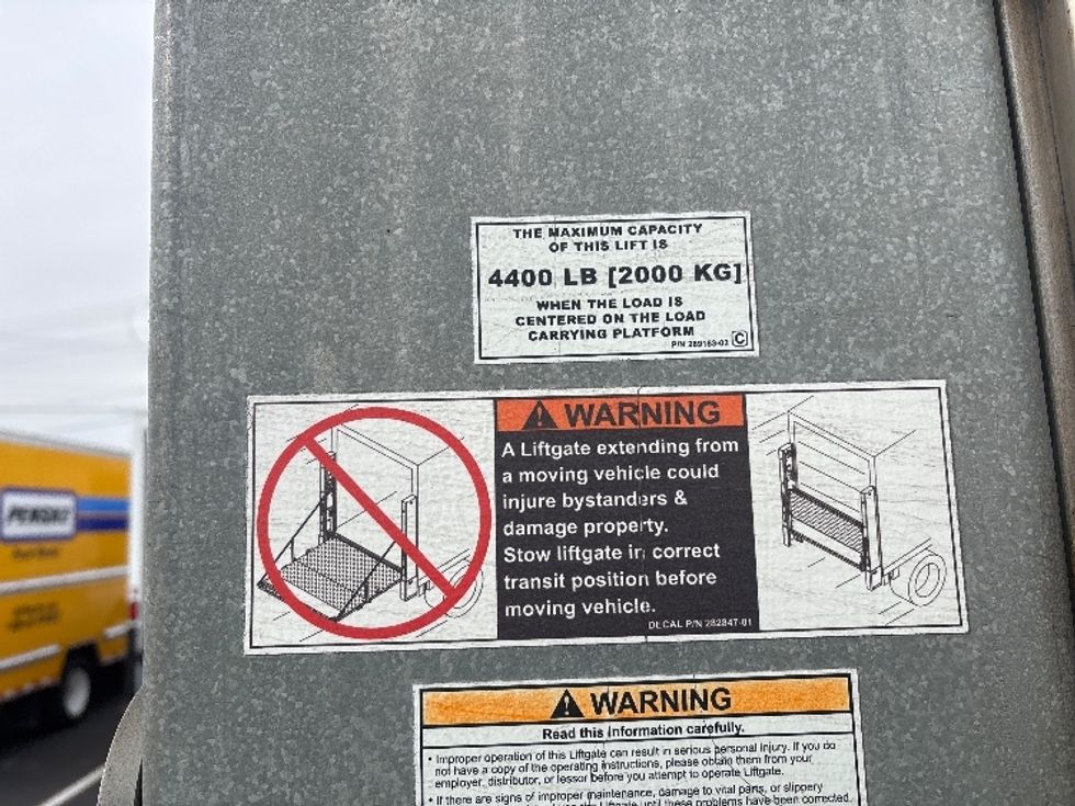 Medium Duty Box Truck-Light and Medium Duty Trucks-Freightliner-2021-M2-Spartanburg-SC-568,678\n\t\tmiles-$ 24,750 - Image 26