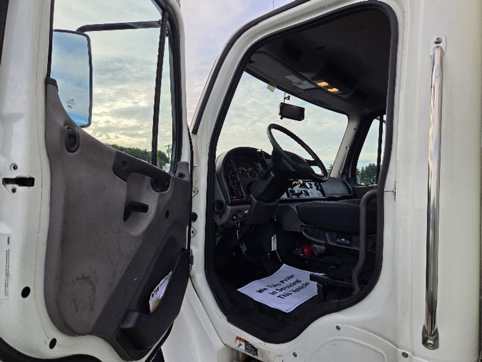 Medium Duty Box Truck-Light and Medium Duty Trucks-Freightliner-2021-M2-Springfield-MA-239,462\n\t\tmiles-$ 53,250 - Image 16