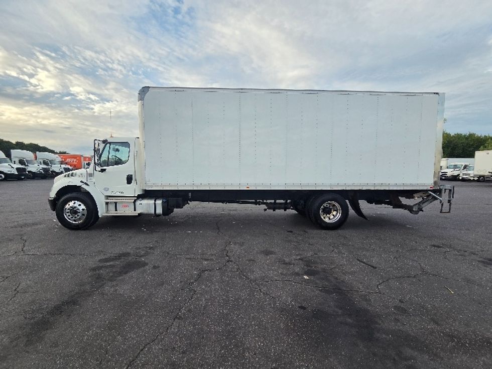 Medium Duty Box Truck-Light and Medium Duty Trucks-Freightliner-2021-M2-Springfield-MA-239,462\n\t\tmiles-$ 53,250 - Image 4