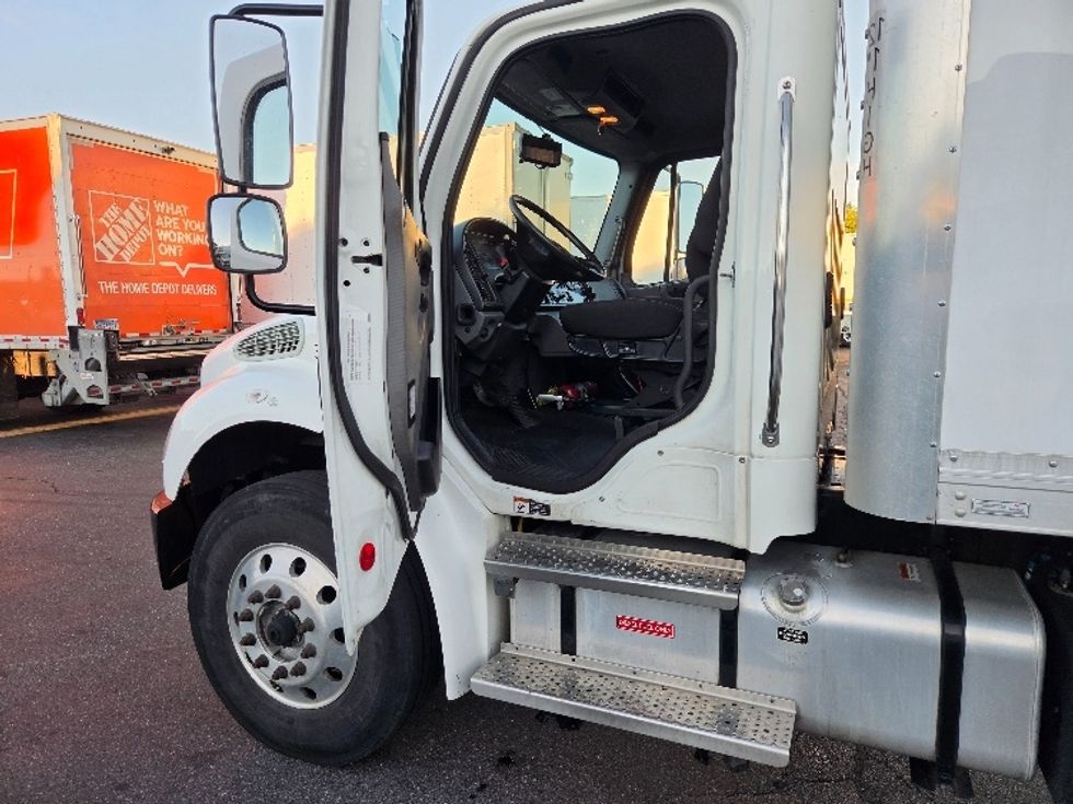 Medium Duty Box Truck-Light and Medium Duty Trucks-Freightliner-2021-M2-Springfield-MA-257,610\n\t\tmiles-$ 48,500 - Image 16