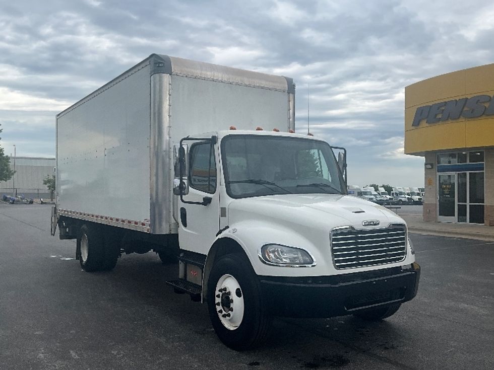 Medium Duty Box Truck-Light and Medium Duty Trucks-Freightliner-2021-M2-Springfield-MO-200,096\n\t\tmiles-$ 47,000 - Image 1