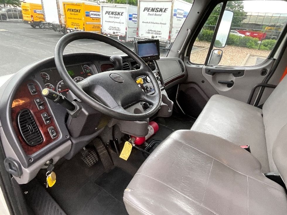 Medium Duty Box Truck-Light and Medium Duty Trucks-Freightliner-2021-M2-Springfield-MO-200,096\n\t\tmiles-$ 47,000 - Image 16