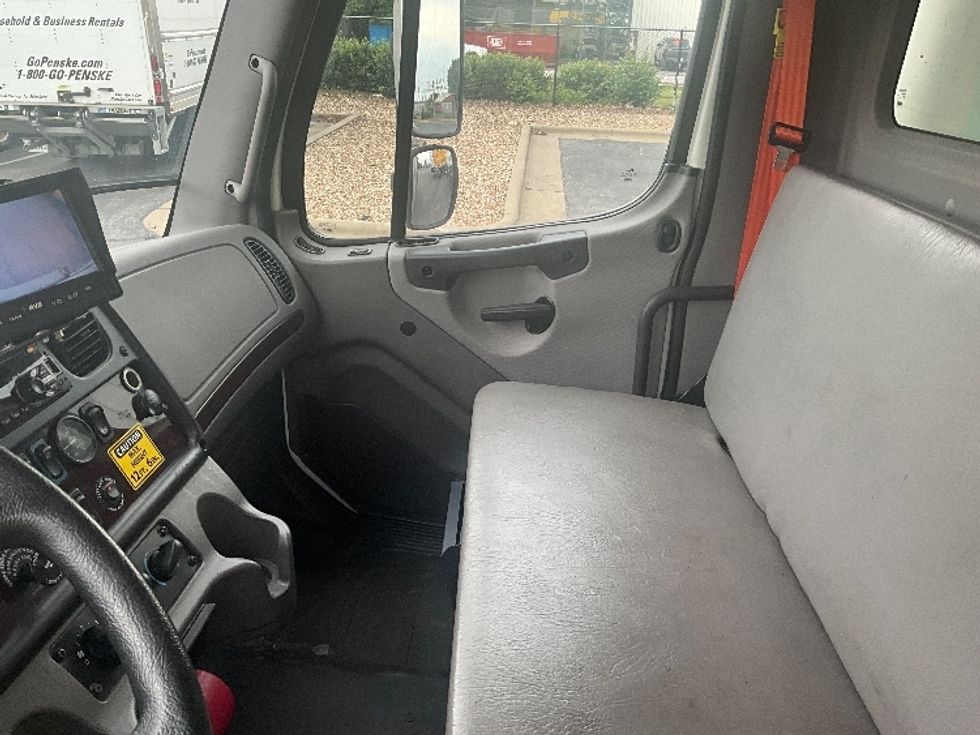 Medium Duty Box Truck-Light and Medium Duty Trucks-Freightliner-2021-M2-Springfield-MO-200,096\n\t\tmiles-$ 47,000 - Image 18