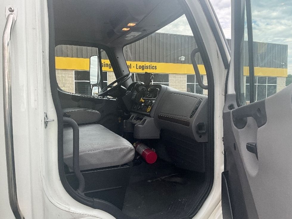 Medium Duty Box Truck-Light and Medium Duty Trucks-Freightliner-2021-M2-Springfield-MO-200,096\n\t\tmiles-$ 47,000 - Image 19
