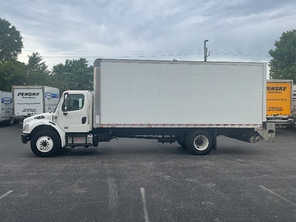 Medium Duty Box Truck-Light and Medium Duty Trucks-Freightliner-2021-M2-Springfield-MO-200,096\n\t\tmiles-$ 47,000 - Image 4