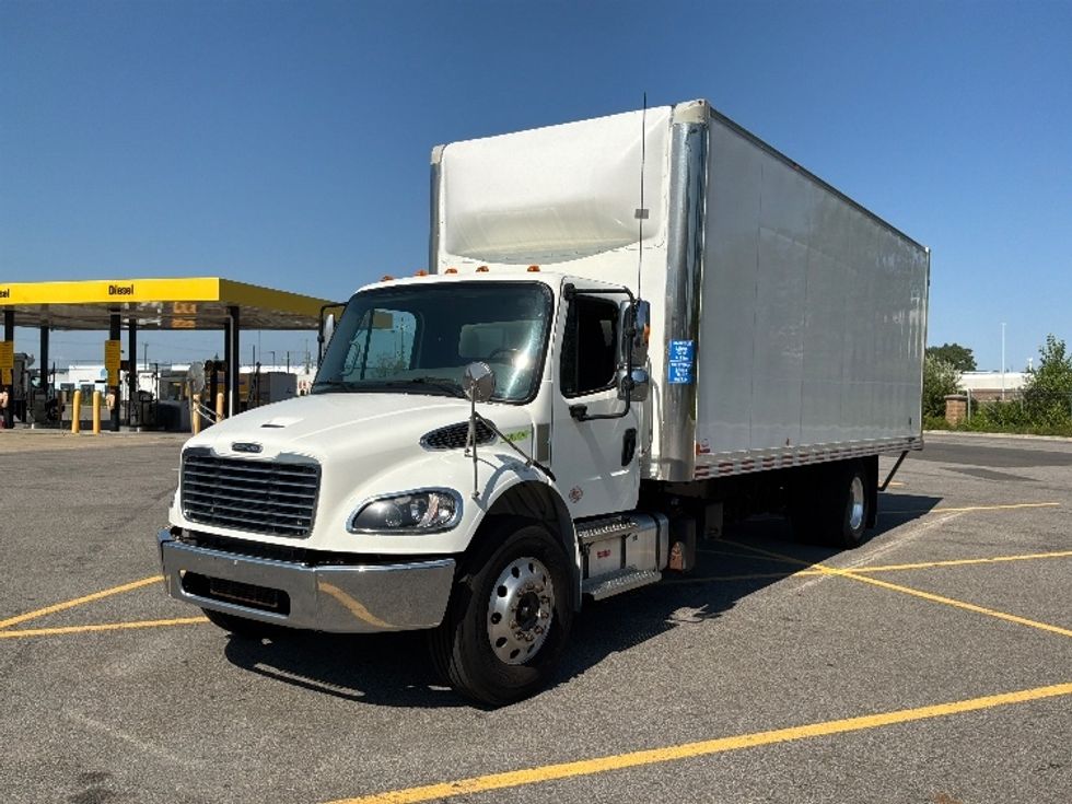 Medium Duty Box Truck-Light and Medium Duty Trucks-Freightliner-2021-M2-Ste-Foy-PQ-277,643\n\t\tkm-$ 57,250 - Image 3