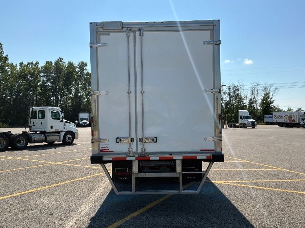 Medium Duty Box Truck-Light and Medium Duty Trucks-Freightliner-2021-M2-Ste-Foy-PQ-277,643\n\t\tkm-$ 57,250 - Image 7