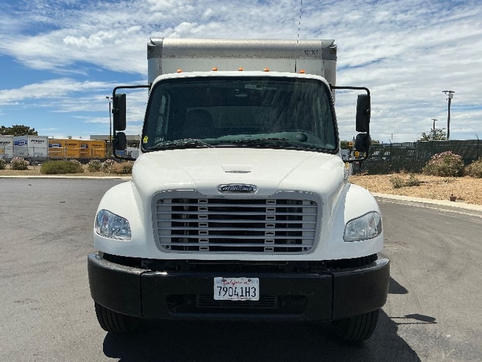 Medium Duty Box Truck-Light and Medium Duty Trucks-Freightliner-2021-M2-Stockton-CA-439,999\n\t\tmiles-$ 24,750 - Image 2