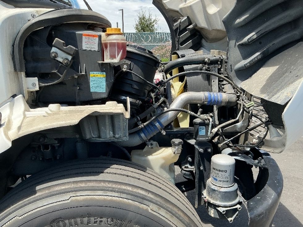 Medium Duty Box Truck-Light and Medium Duty Trucks-Freightliner-2021-M2-Stockton-CA-439,999\n\t\tmiles-$ 24,750 - Image 23