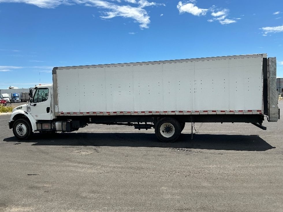 Medium Duty Box Truck-Light and Medium Duty Trucks-Freightliner-2021-M2-Stockton-CA-439,999\n\t\tmiles-$ 24,750 - Image 4