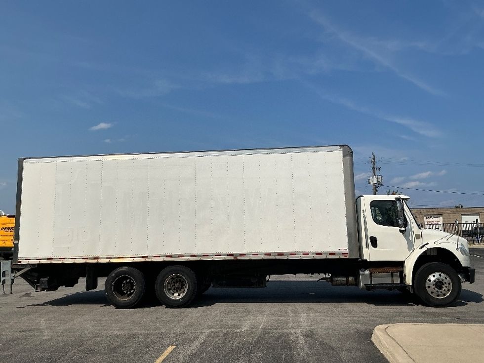 Medium Duty Box Truck-Light and Medium Duty Trucks-Freightliner-2021-M2-Stoney Creek-ON-588,120\n\t\tkm-$ 45,500 - Image 15