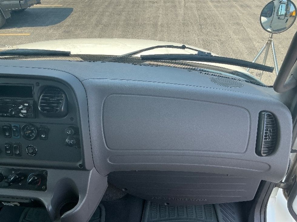 Medium Duty Box Truck-Light and Medium Duty Trucks-Freightliner-2021-M2-Stoney Creek-ON-588,120\n\t\tkm-$ 45,500 - Image 21
