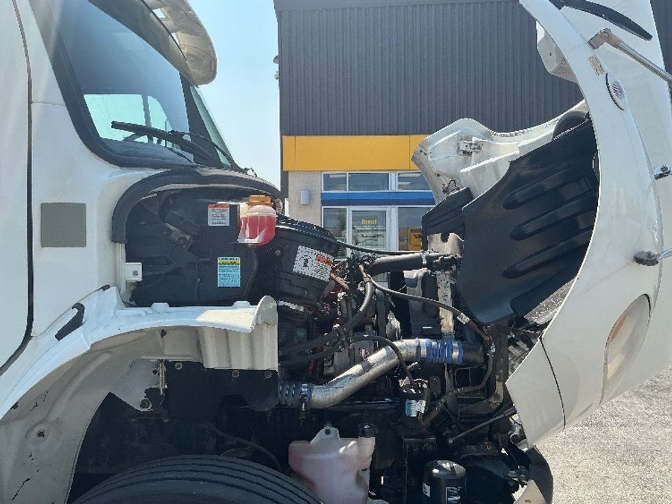 Medium Duty Box Truck-Light and Medium Duty Trucks-Freightliner-2021-M2-Stoney Creek-ON-588,120\n\t\tkm-$ 45,500 - Image 23