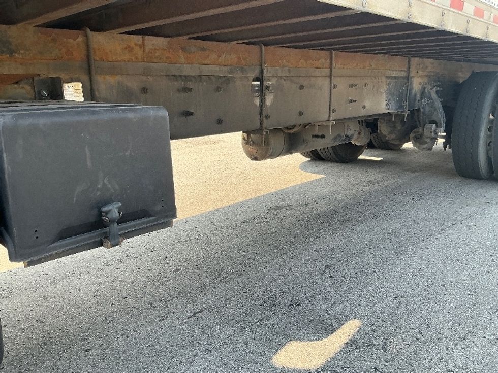 Medium Duty Box Truck-Light and Medium Duty Trucks-Freightliner-2021-M2-Stoney Creek-ON-588,120\n\t\tkm-$ 45,500 - Image 5