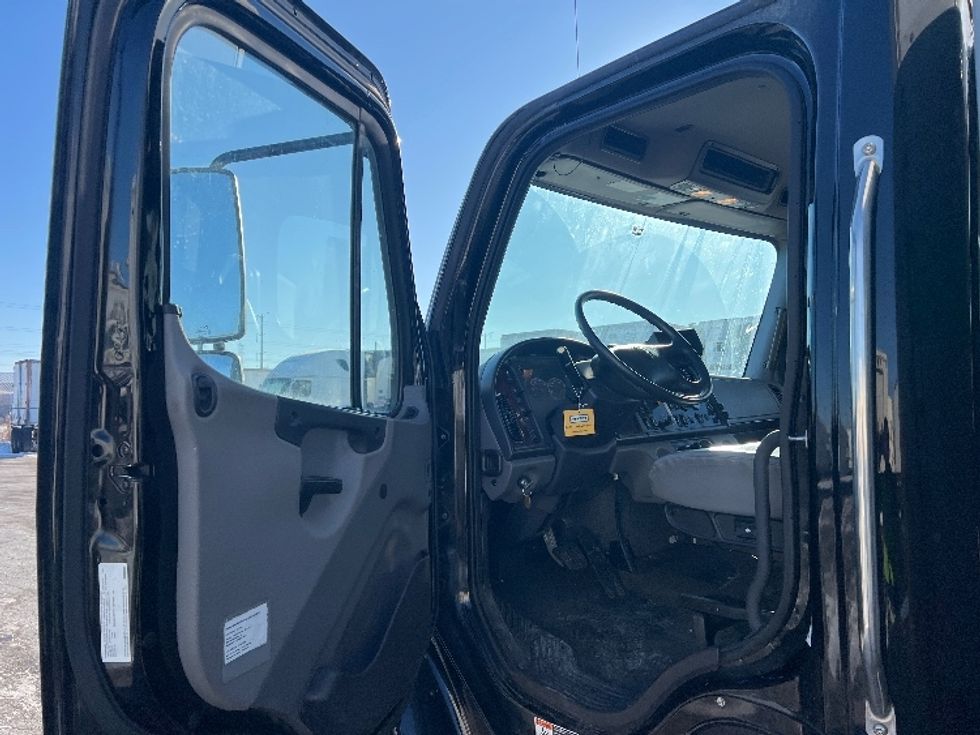 Medium Duty Box Truck-Light and Medium Duty Trucks-Freightliner-2021-M2-Sturtevant-WI-229,225\n\t\tmiles-$ 46,500 - Image 16