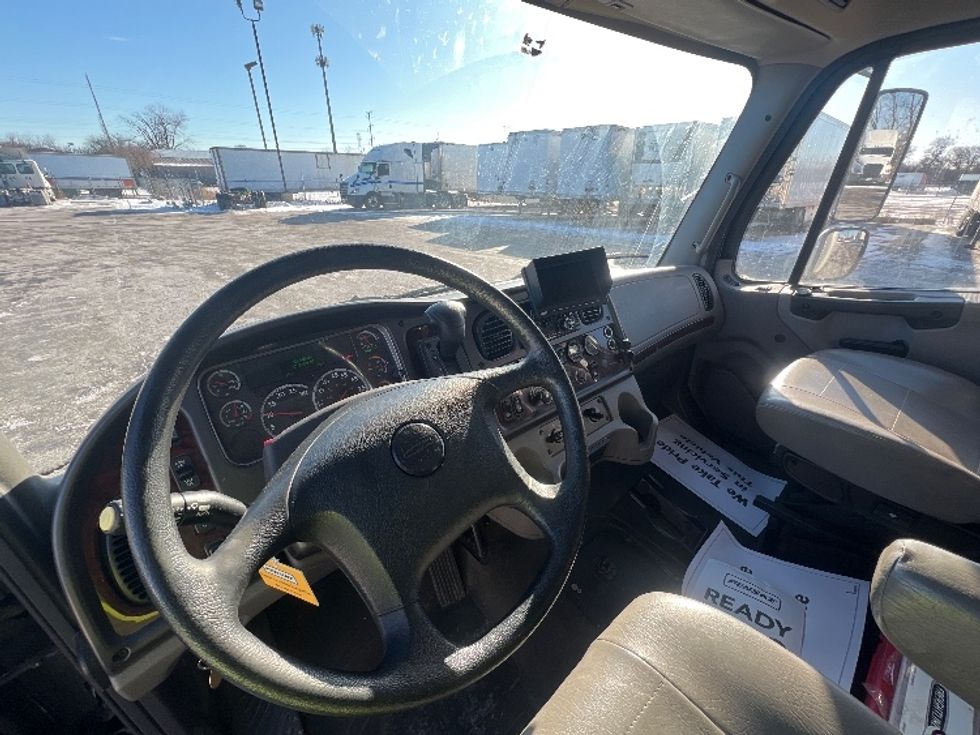 Medium Duty Box Truck-Light and Medium Duty Trucks-Freightliner-2021-M2-Sturtevant-WI-229,225\n\t\tmiles-$ 46,500 - Image 17