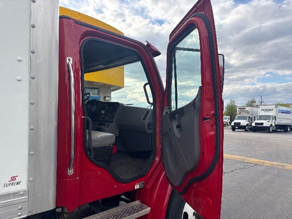 Medium Duty Box Truck-Light and Medium Duty Trucks-Freightliner-2021-M2-Sturtevant-WI-45,840\n\t\tmiles-$ 65,750 - Image 19