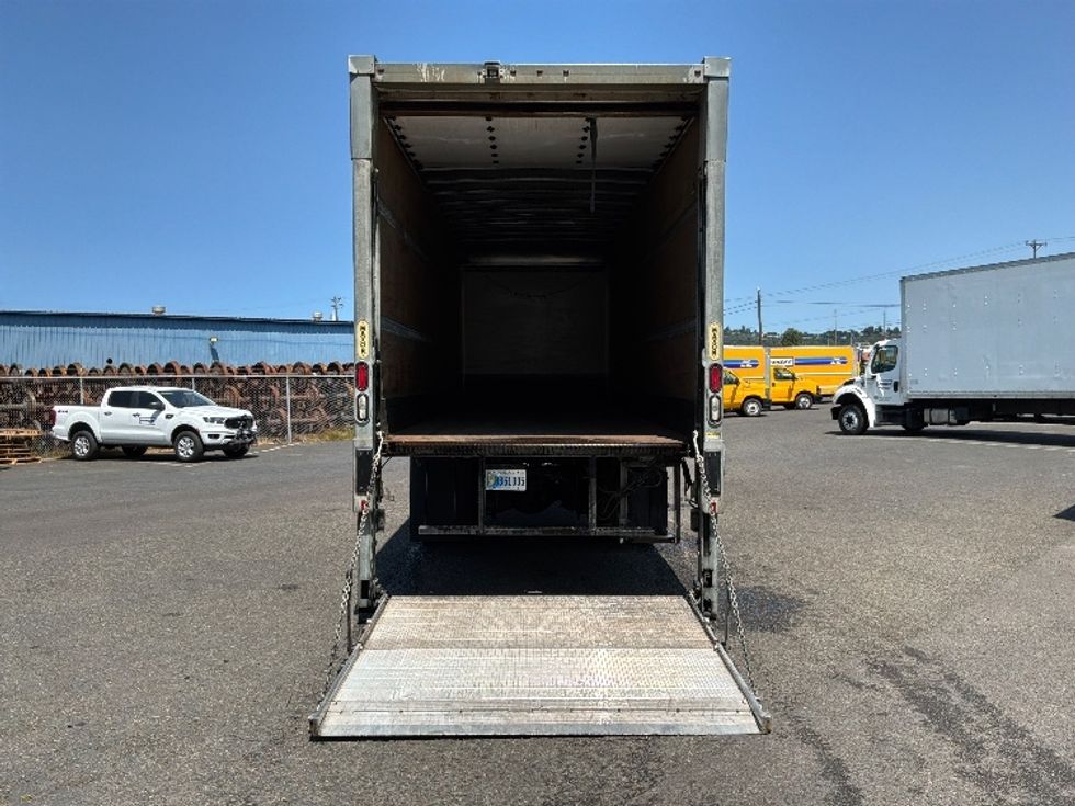 Medium Duty Box Truck-Light and Medium Duty Trucks-Freightliner-2021-M2-Tacoma-WA-69,209\n\t\tmiles-$ 78,250 - Image 9