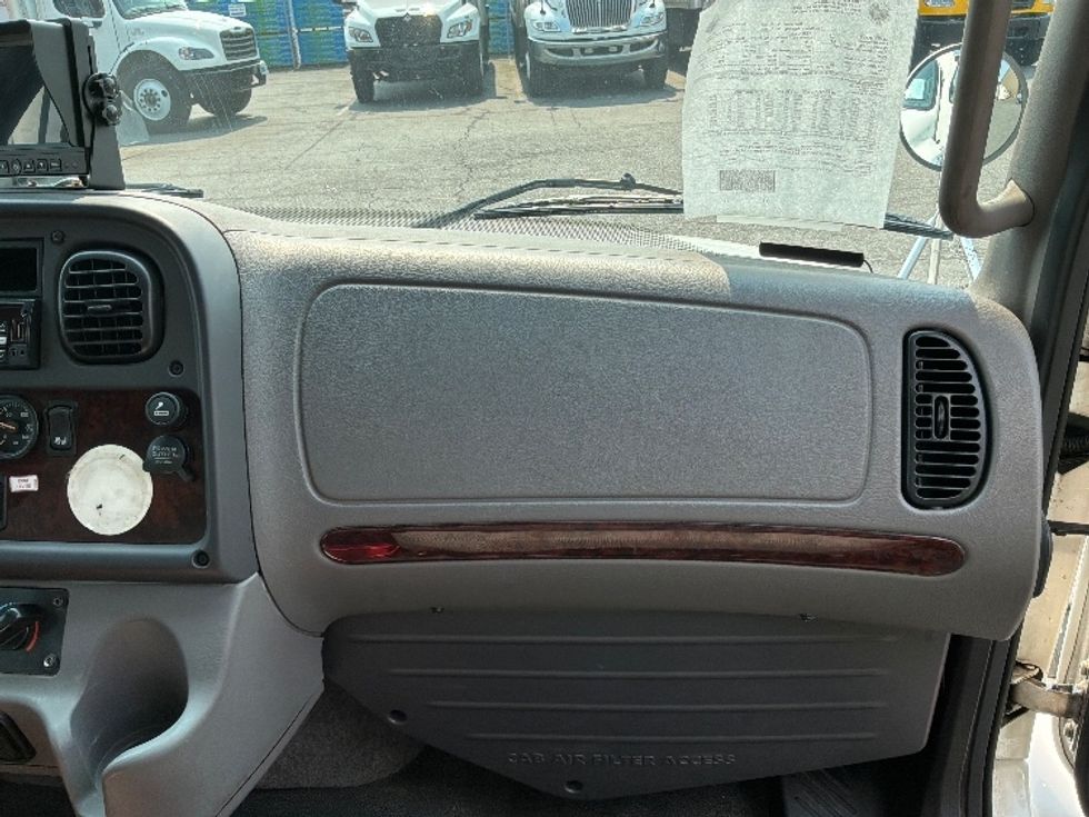 Medium Duty Box Truck-Light and Medium Duty Trucks-Freightliner-2021-M2-Tacoma-WA-92,944\n\t\tmiles-$ 77,500 - Image 21