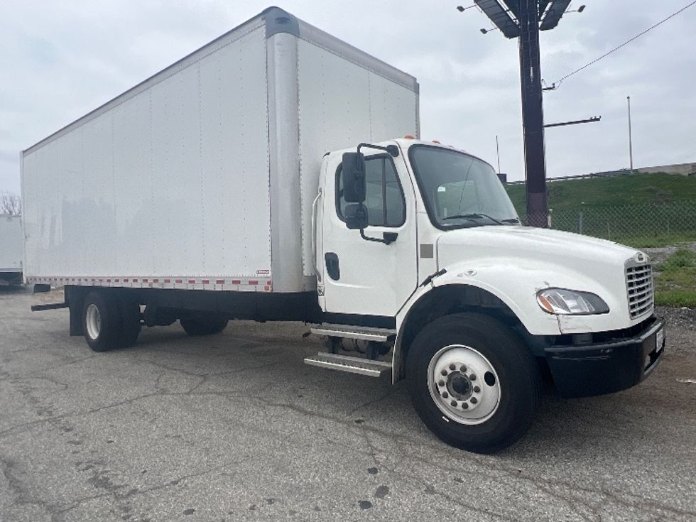 Medium Duty Box Truck-Light and Medium Duty Trucks-Freightliner-2021-M2-Torrance-CA-109,881\n\t\tmiles-$ 69,250 - Image 1