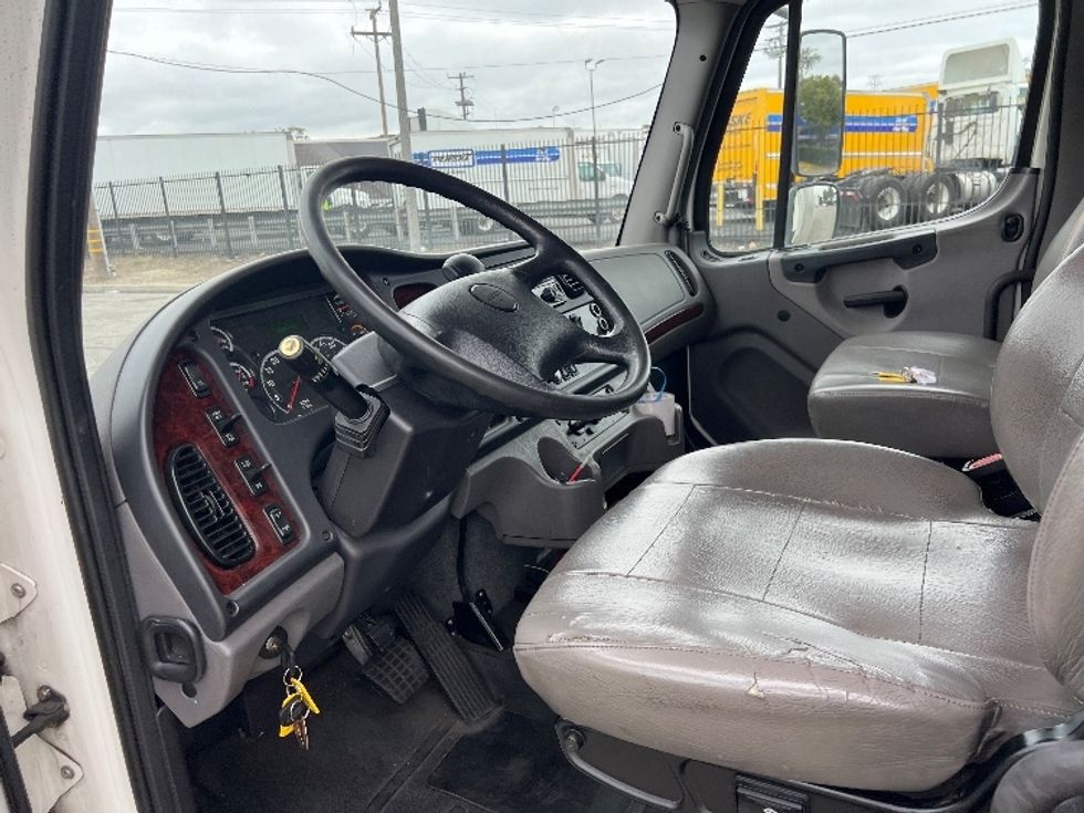 Medium Duty Box Truck-Light and Medium Duty Trucks-Freightliner-2021-M2-Torrance-CA-109,881\n\t\tmiles-$ 69,250 - Image 16