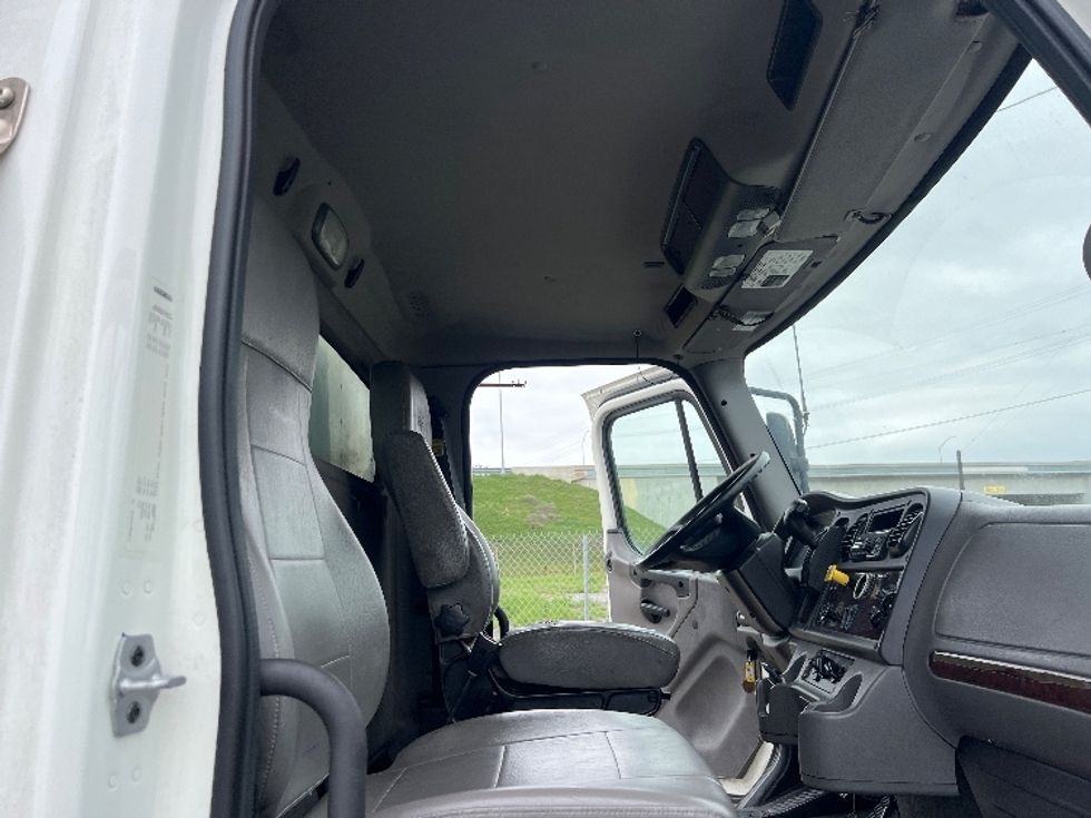 Medium Duty Box Truck-Light and Medium Duty Trucks-Freightliner-2021-M2-Torrance-CA-109,881\n\t\tmiles-$ 69,250 - Image 21