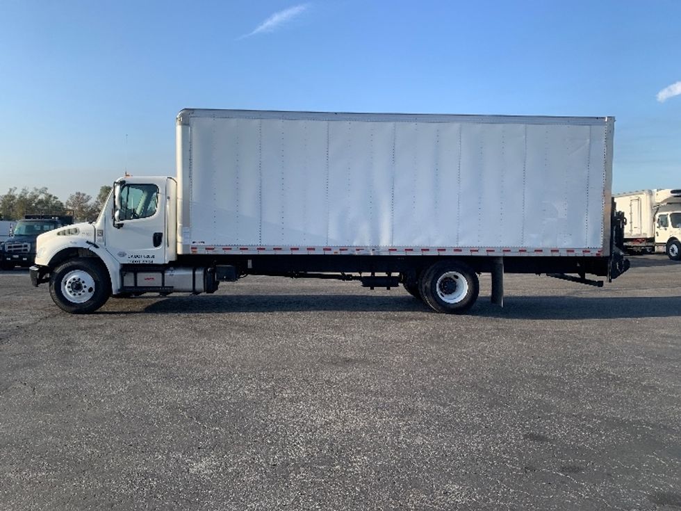 Medium Duty Box Truck-Light and Medium Duty Trucks-Freightliner-2021-M2-Torrance-CA-130,182\n\t\tmiles-$ 72,750 - Image 4
