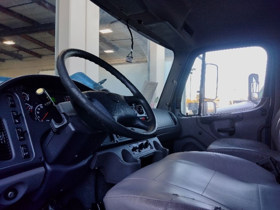 Medium Duty Box Truck-Light and Medium Duty Trucks-Freightliner-2021-M2-Torrance-CA-241,059\n\t\tmiles-$ 41,500 - Image 16
