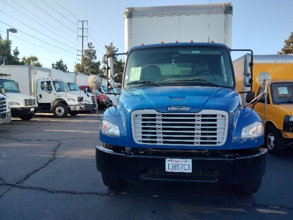 Medium Duty Box Truck-Light and Medium Duty Trucks-Freightliner-2021-M2-Torrance-CA-241,059\n\t\tmiles-$ 41,500 - Image 2