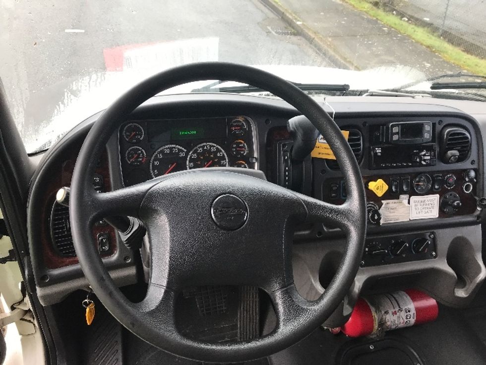 Medium Duty Box Truck-Light and Medium Duty Trucks-Freightliner-2021-M2-Tukwila-WA-140,604\n\t\tmiles-$ 67,500 - Image 18