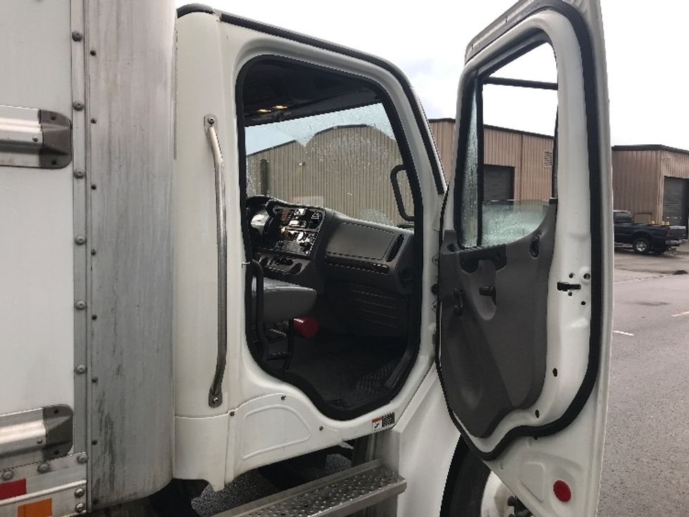 Medium Duty Box Truck-Light and Medium Duty Trucks-Freightliner-2021-M2-Tukwila-WA-140,604\n\t\tmiles-$ 67,500 - Image 20