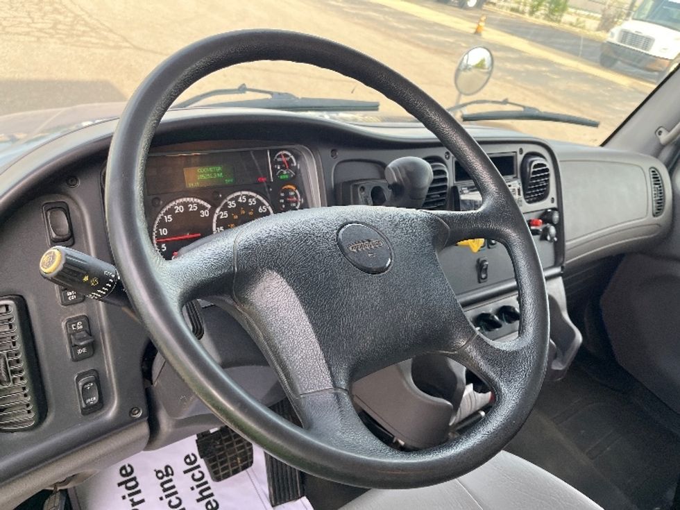 Medium Duty Box Truck-Light and Medium Duty Trucks-Freightliner-2021-M2-Warren-MI-185,169\n\t\tmiles-$ 50,250 - Image 16
