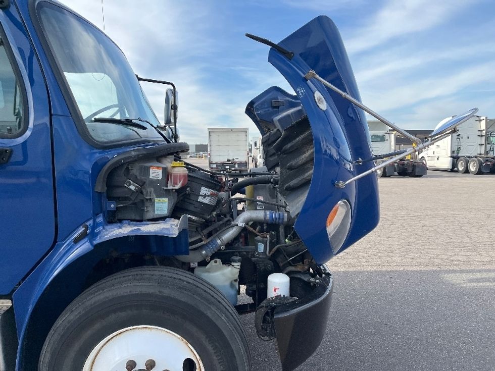 Medium Duty Box Truck-Light and Medium Duty Trucks-Freightliner-2021-M2-Warren-MI-185,169\n\t\tmiles-$ 50,250 - Image 22