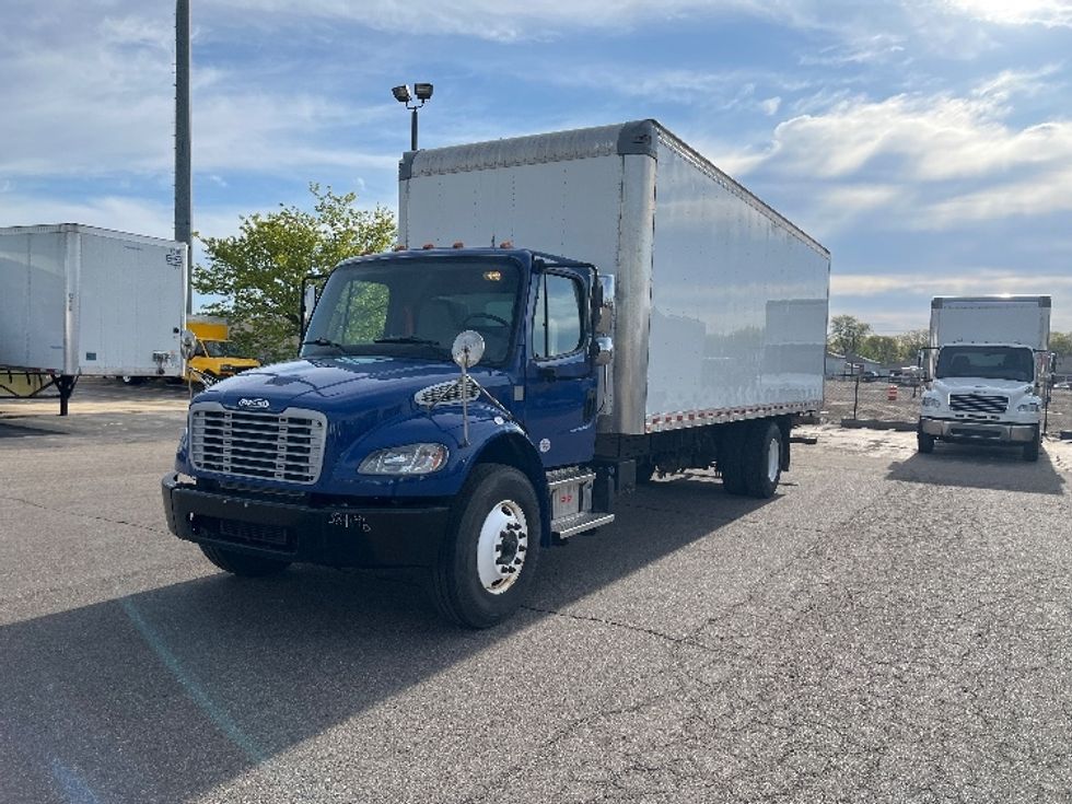Medium Duty Box Truck-Light and Medium Duty Trucks-Freightliner-2021-M2-Warren-MI-185,169\n\t\tmiles-$ 50,250 - Image 3