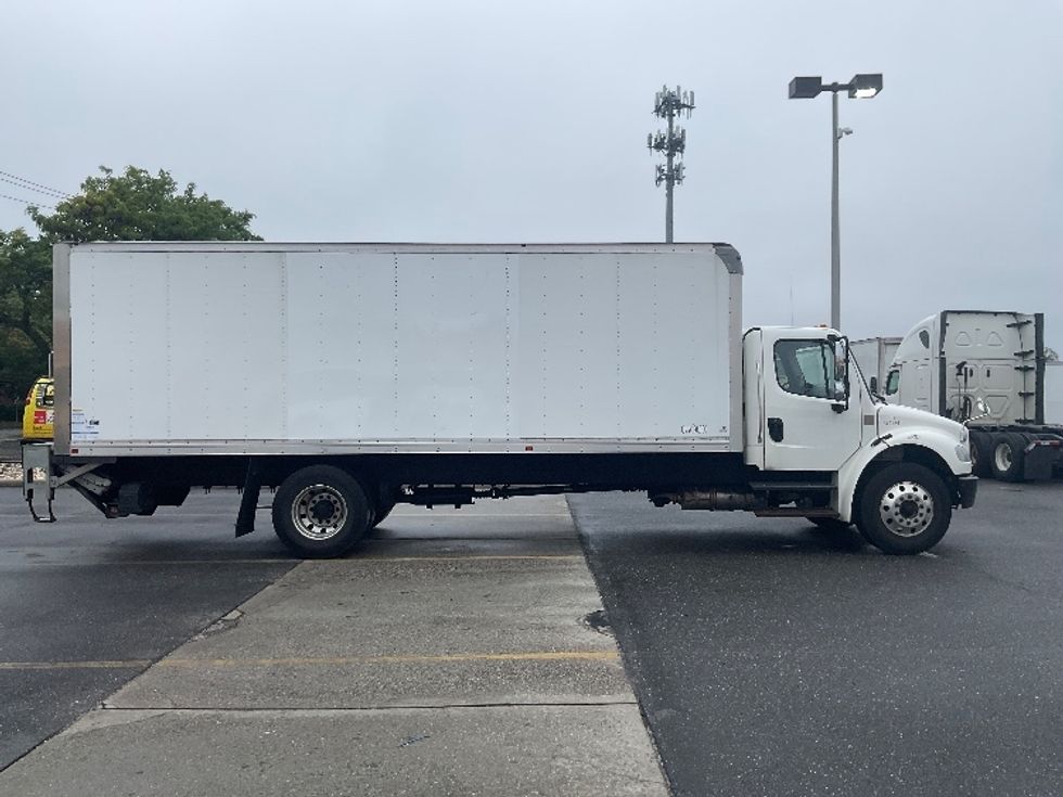 Medium Duty Box Truck-Light and Medium Duty Trucks-Freightliner-2021-M2-West Babylon-NY-71,582\n\t\tmiles-$ 65,000 - Image 15